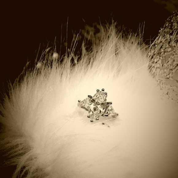 ♦️HP! '2.5CT MARQUIS DIAM/2CT TRILLIONS RING♦️8 - Picture 4 of 6